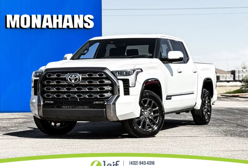 2023 Toyota Tundra Platinum photo 1