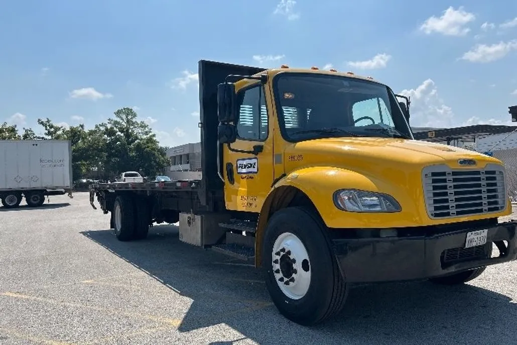 2019 Freightliner M2 106 Medium Duty photo 1