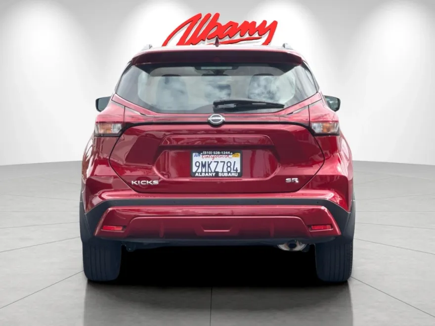 2024 Nissan Kicks SR photo 1