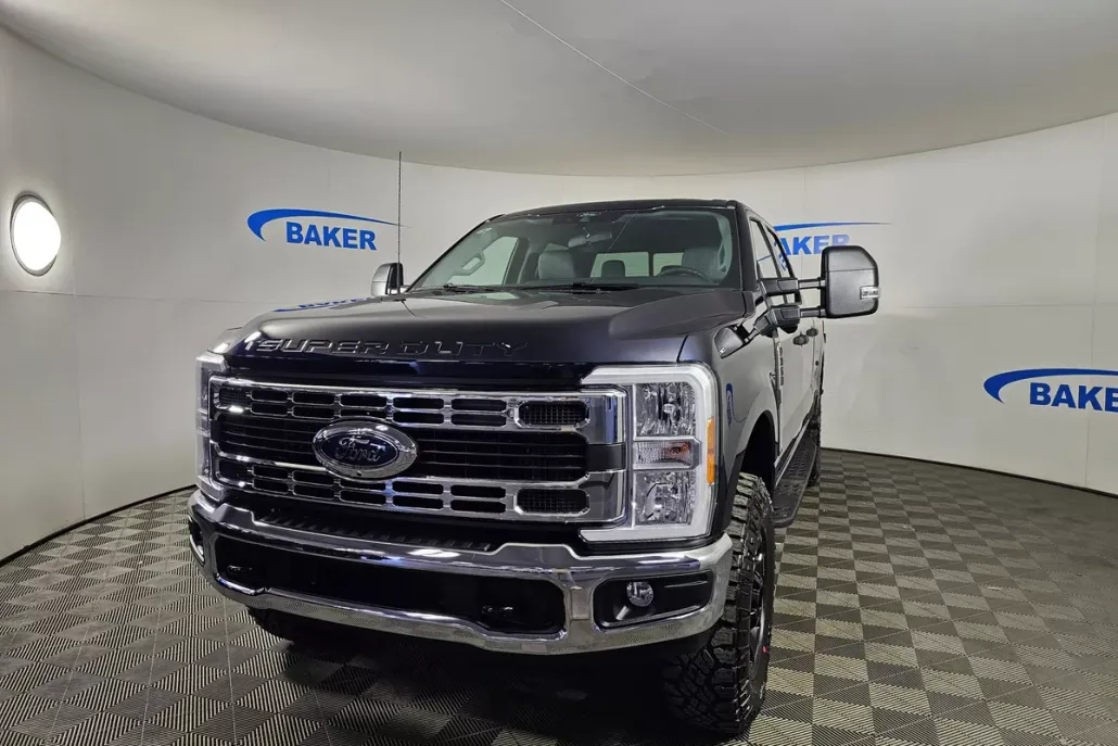 2025 Ford F-350 XLT photo 1