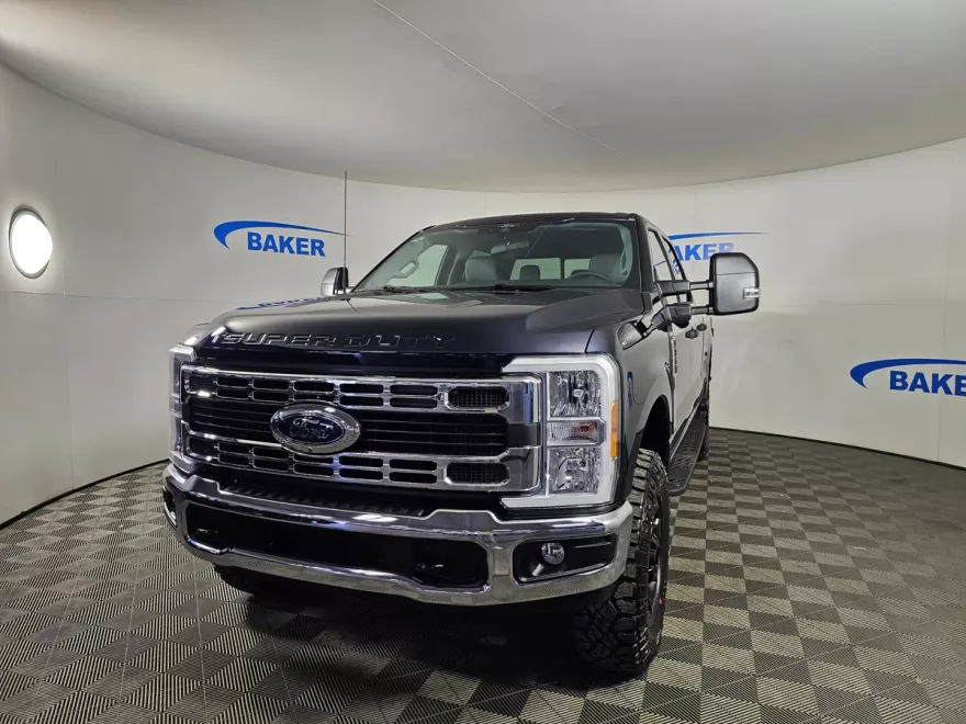 2025 Ford F-350 XLT photo 1