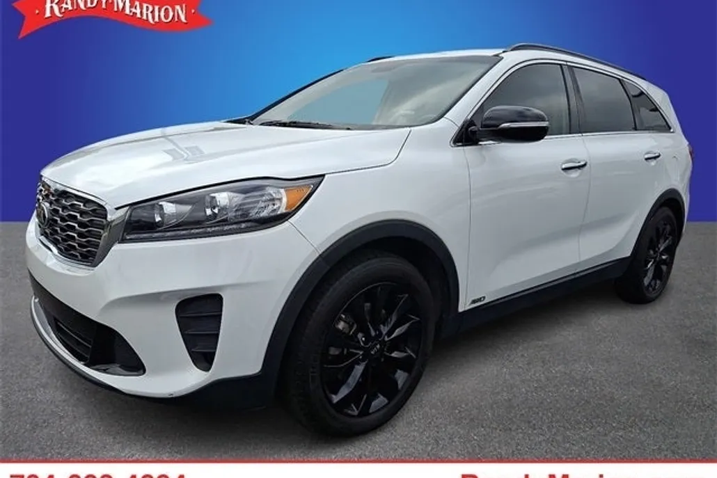 2020 Kia Sorento S photo 1