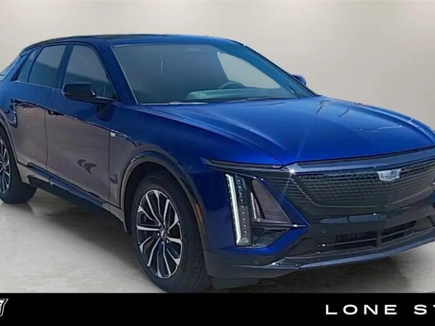 2025 Cadillac Lyriq Sport photo 1