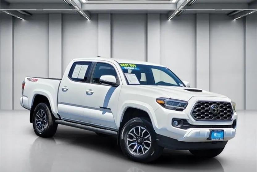 2023 Toyota Tacoma TRD Sport V6 photo 1