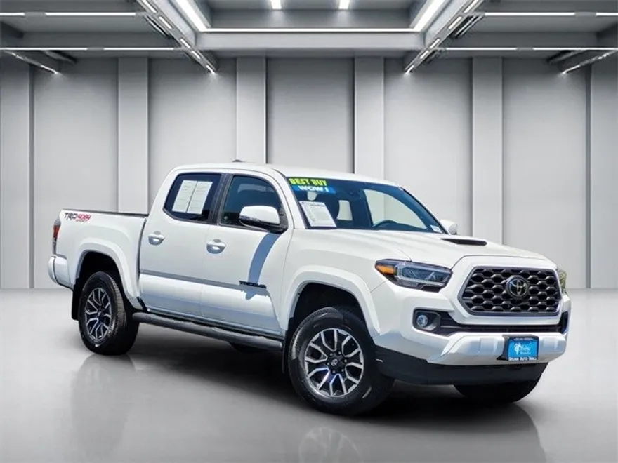 2023 Toyota Tacoma TRD Sport V6 photo 1