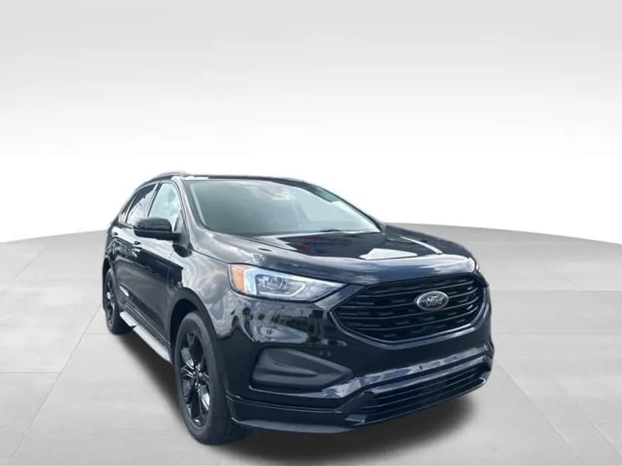 2022 Ford Edge SE photo 1