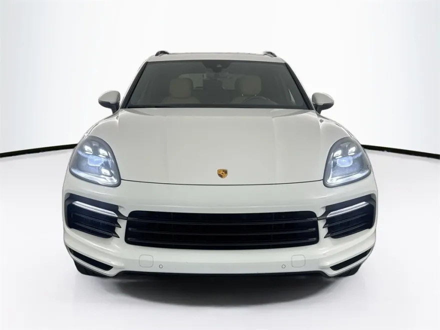 2022 Porsche Cayenne Base photo 1