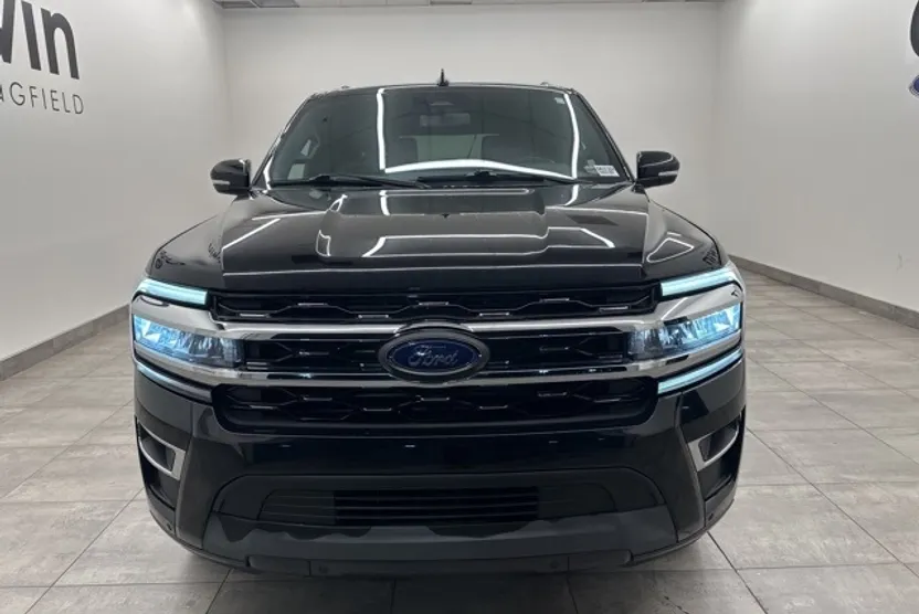 2024 Ford Expedition Limited photo 1