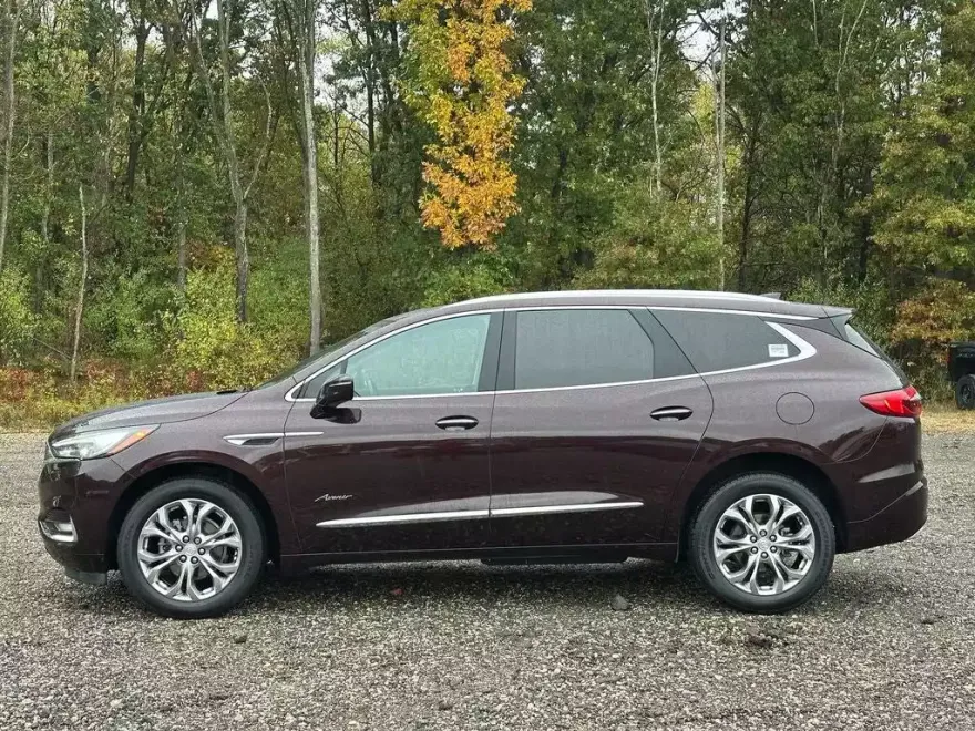2021 Buick Enclave Avenir photo 1