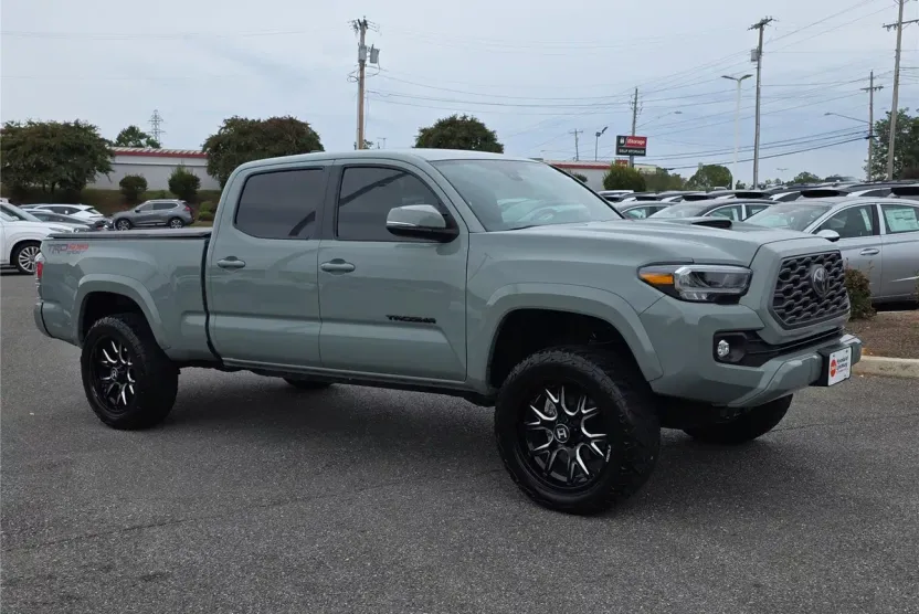 2023 Toyota Tacoma TRD Sport 4x4 Double Cab photo 1