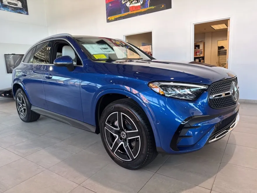 2026 Mercedes Benz GLC 300 4MATIC photo 1