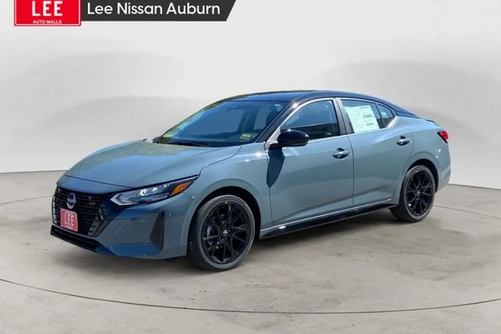 2025 Nissan Sentra SR photo 1