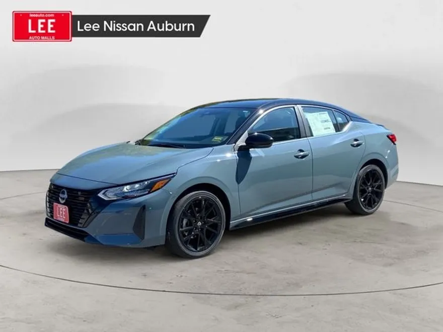 2025 Nissan Sentra SR photo 1