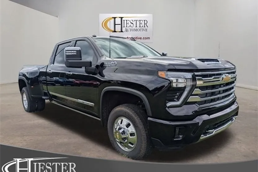2026 Chevrolet Silverado 3500HD High Country photo 1