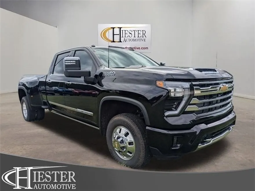 2026 Chevrolet Silverado 3500HD High Country photo 1