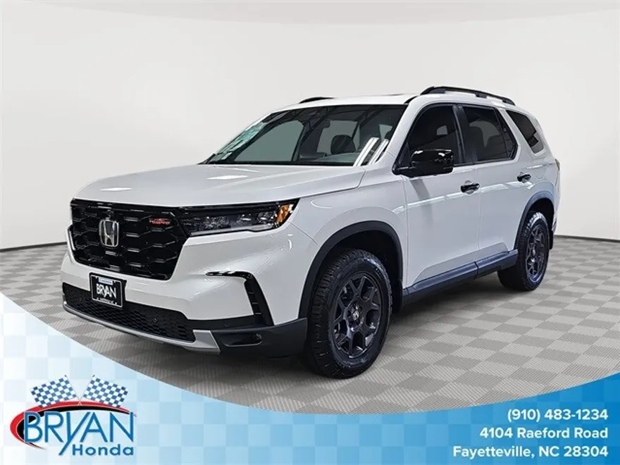 2025 Honda Pilot TrailSport photo 1