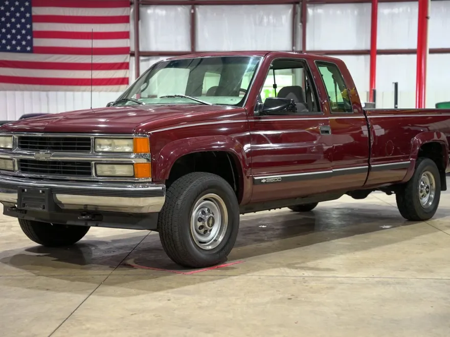 1998 Chevrolet Silverado photo 1