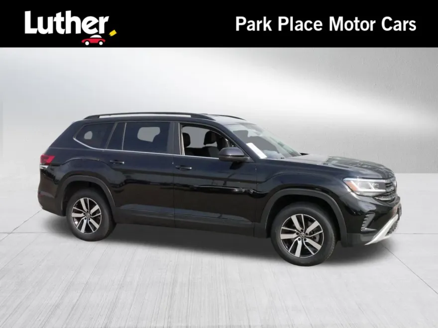 2022 Volkswagen Atlas SE photo 1