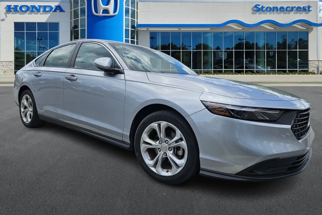 2023 Honda Accord LX photo 1