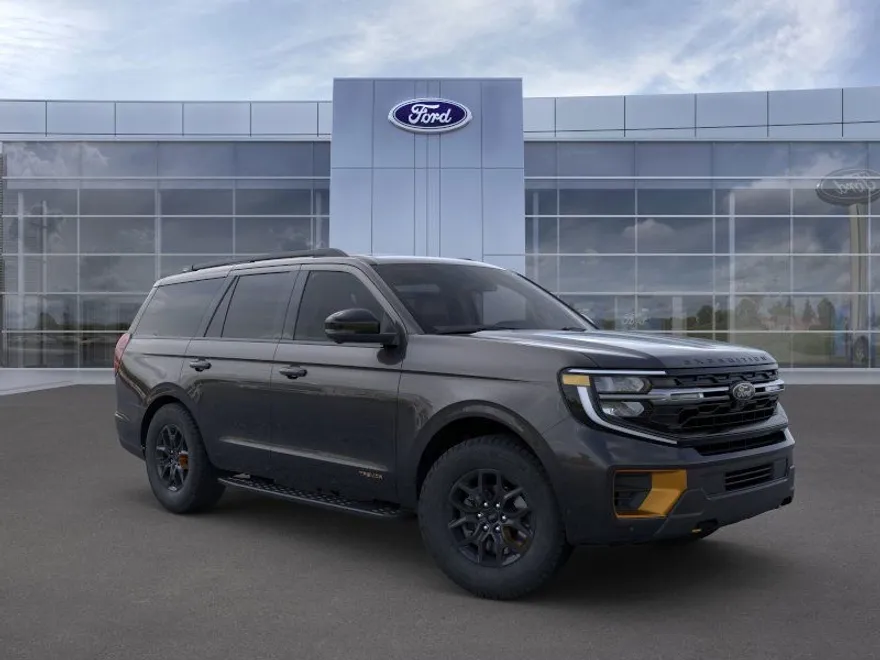 2025 Ford Expedition photo 1