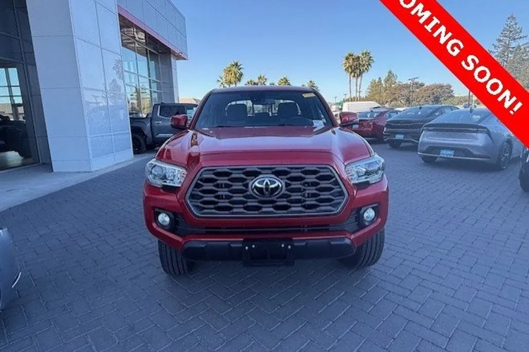 2022 Toyota Tacoma SR Double Cab V6 photo 1