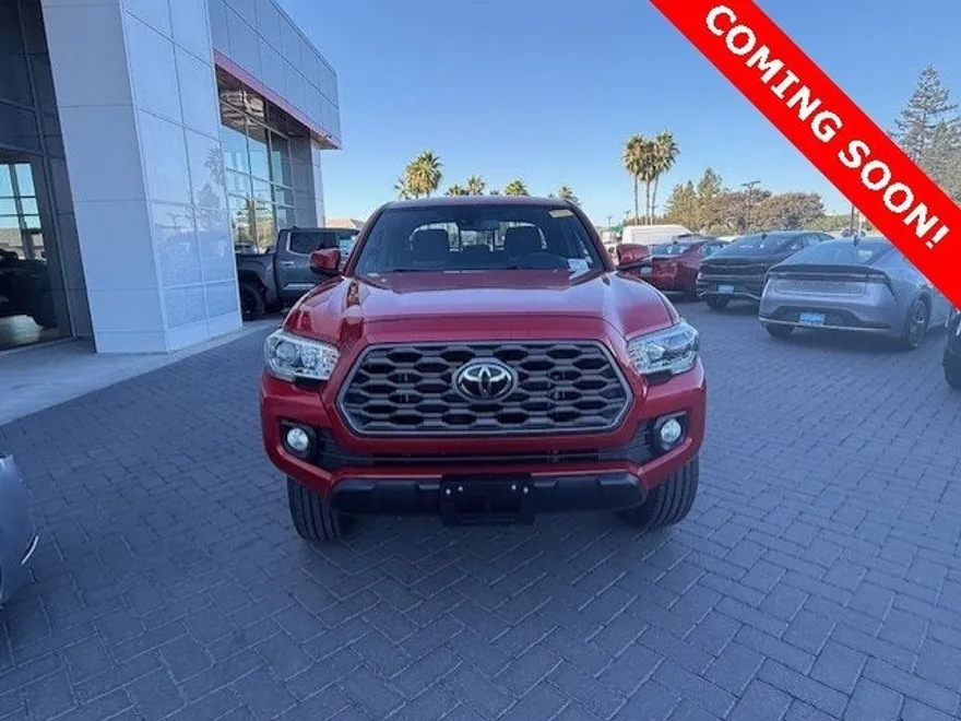 2022 Toyota Tacoma SR Double Cab V6 photo 1