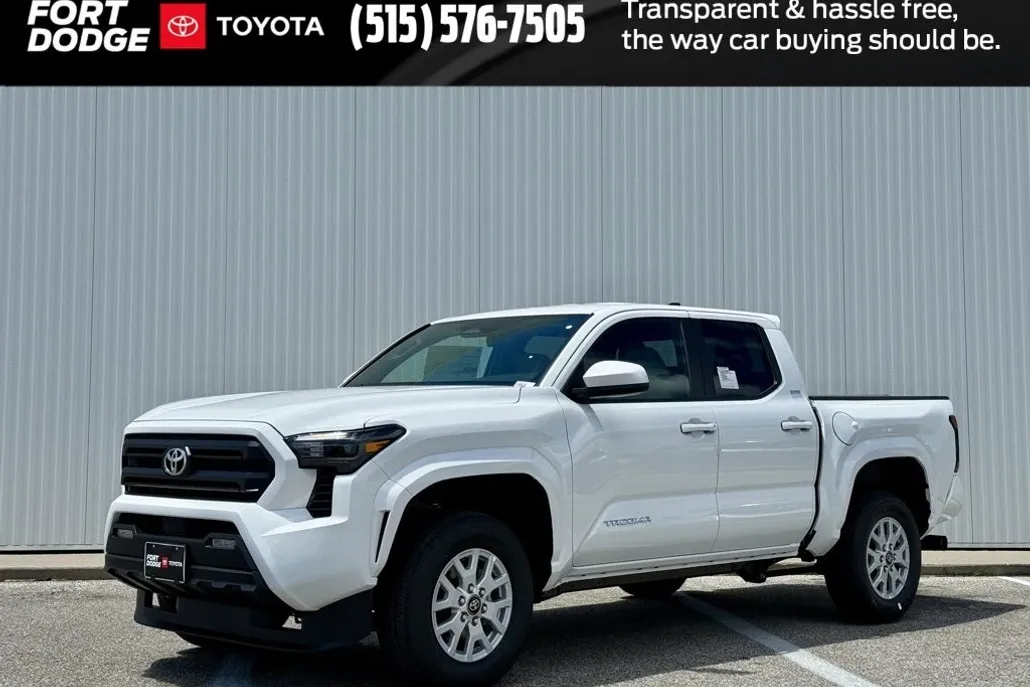 2025 Toyota Tacoma SR5 photo 1