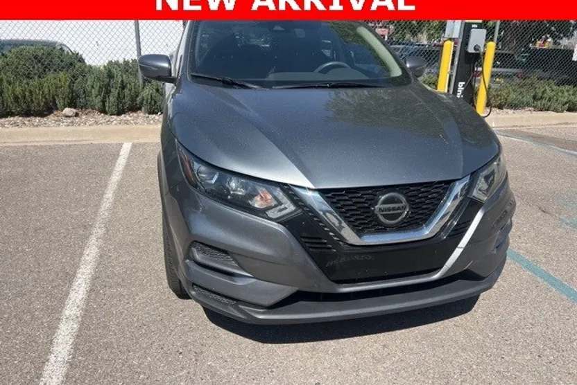 2020 Nissan Rogue Sport SV photo 1