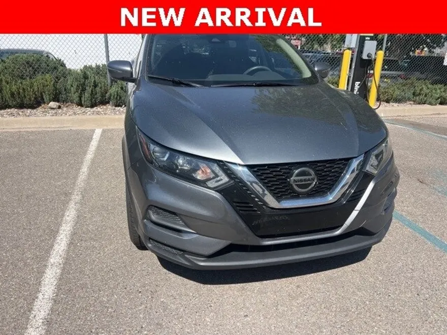 2020 Nissan Rogue Sport SV photo 1