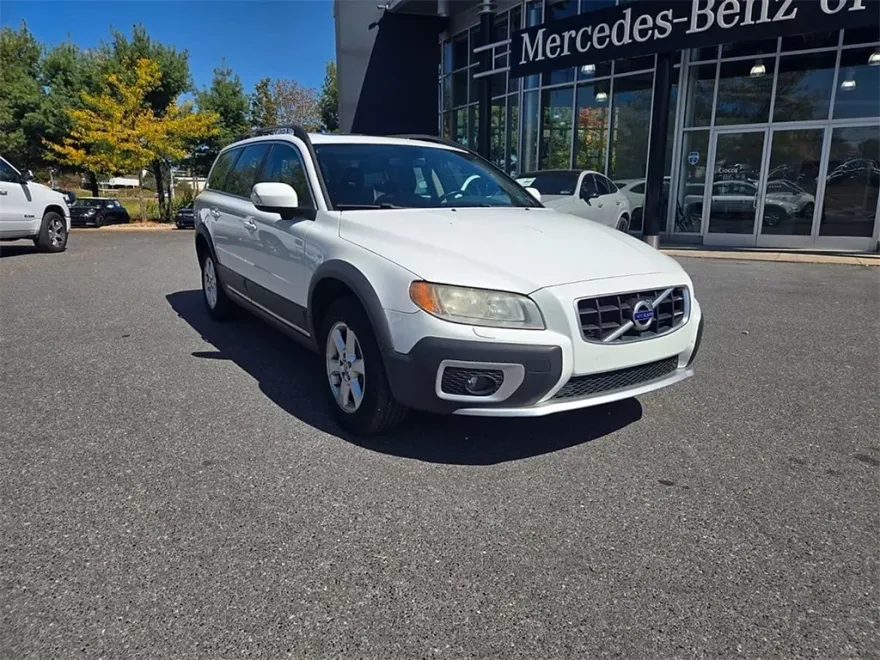 2010 Volvo XC70 3.2 photo 1