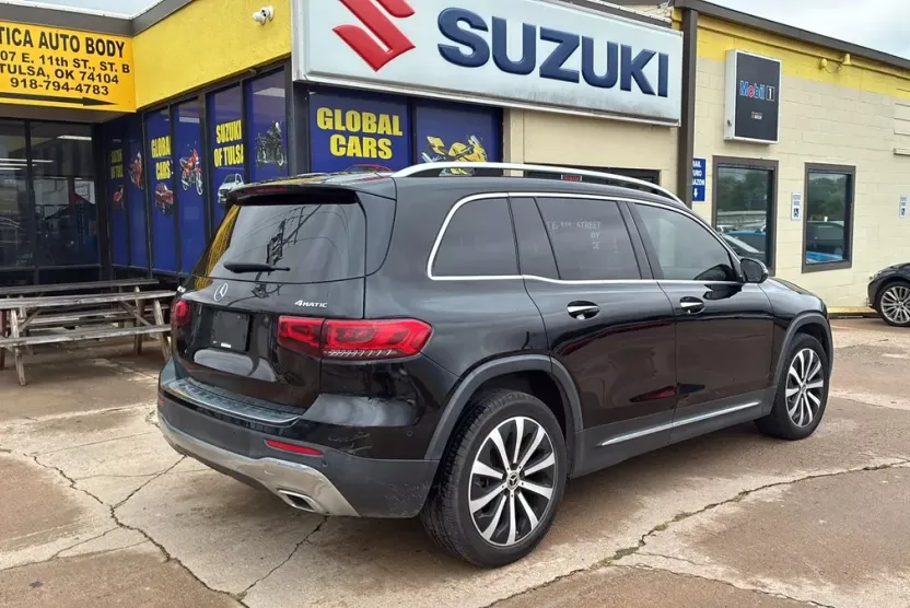 2020 Mercedes Benz GLB 250 photo 1