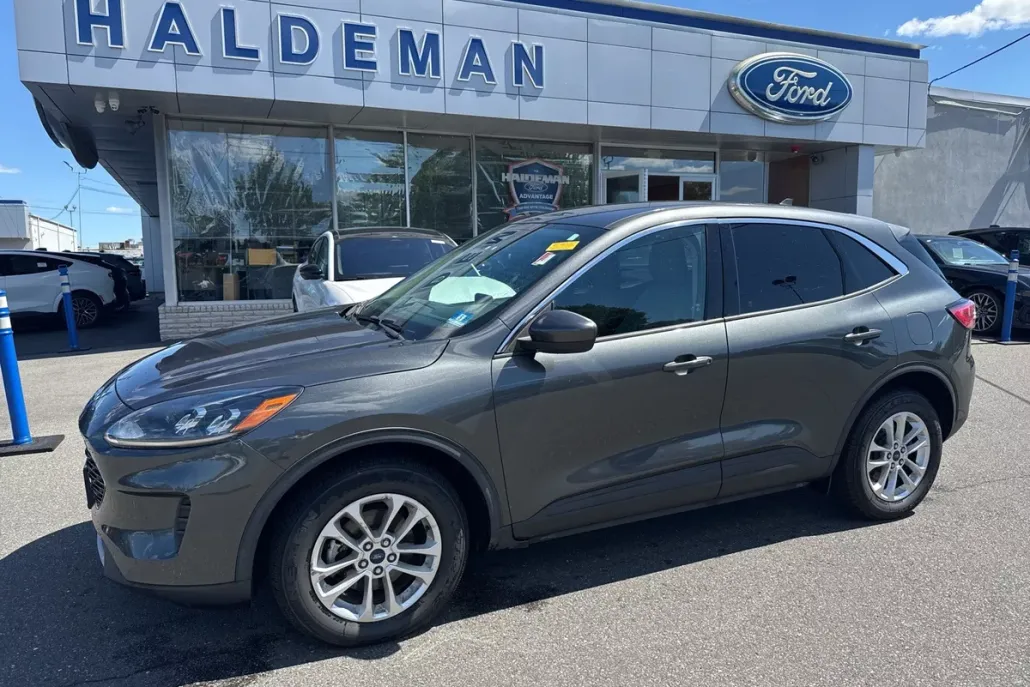2020 Ford Escape SE photo 1