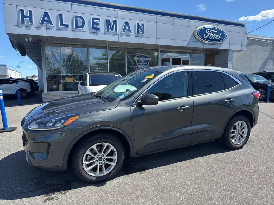 2020 Ford Escape SE photo 1