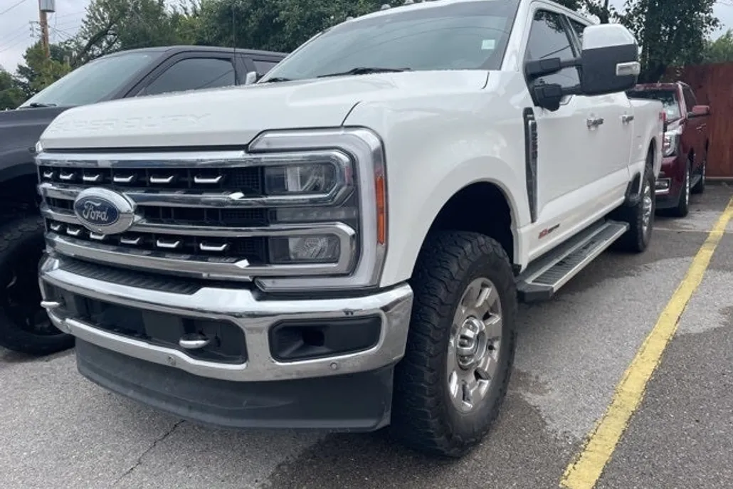 2023 Ford F-250 photo 1