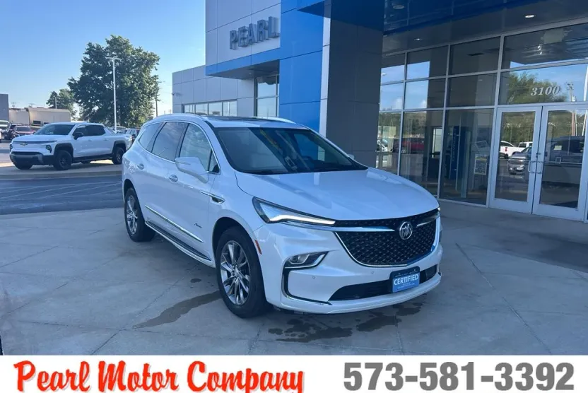 2022 Buick Enclave Avenir photo 1