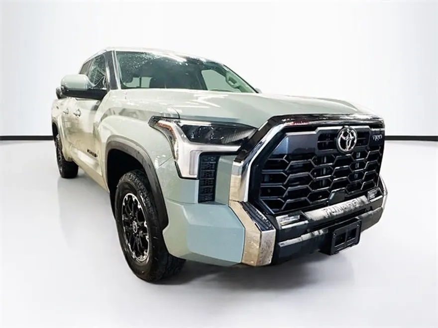 2022 Toyota Tundra SR5 photo 1
