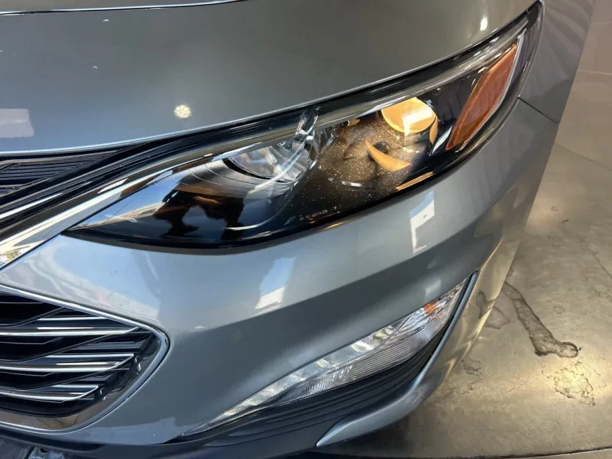 2023 Chevrolet Malibu 1LT photo 1