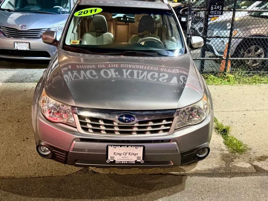 2011 Subaru Forester 2.5X Touring photo 1