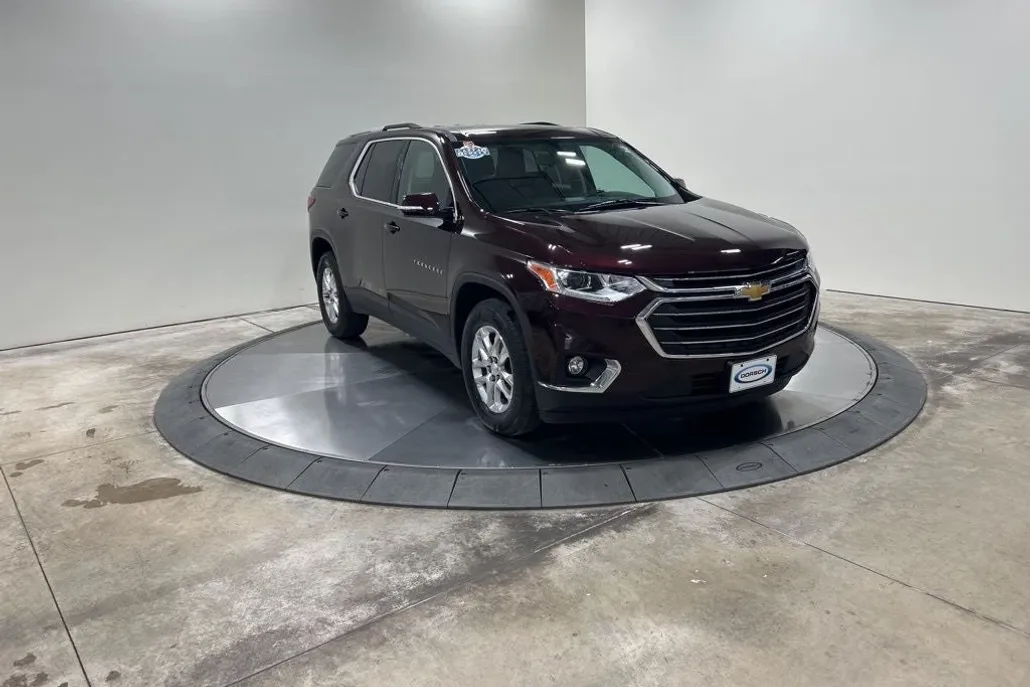 2018 Chevrolet Traverse Cloth 1LT photo 1