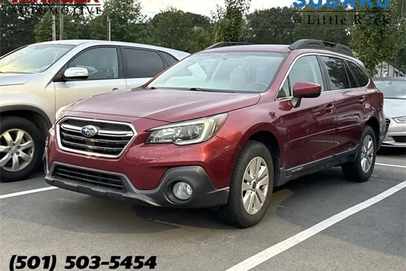 2018 Subaru Outback 2.5i Premium photo 1