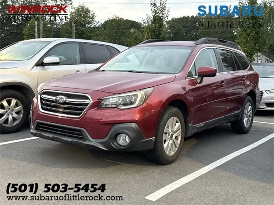2018 Subaru Outback 2.5i Premium photo 1