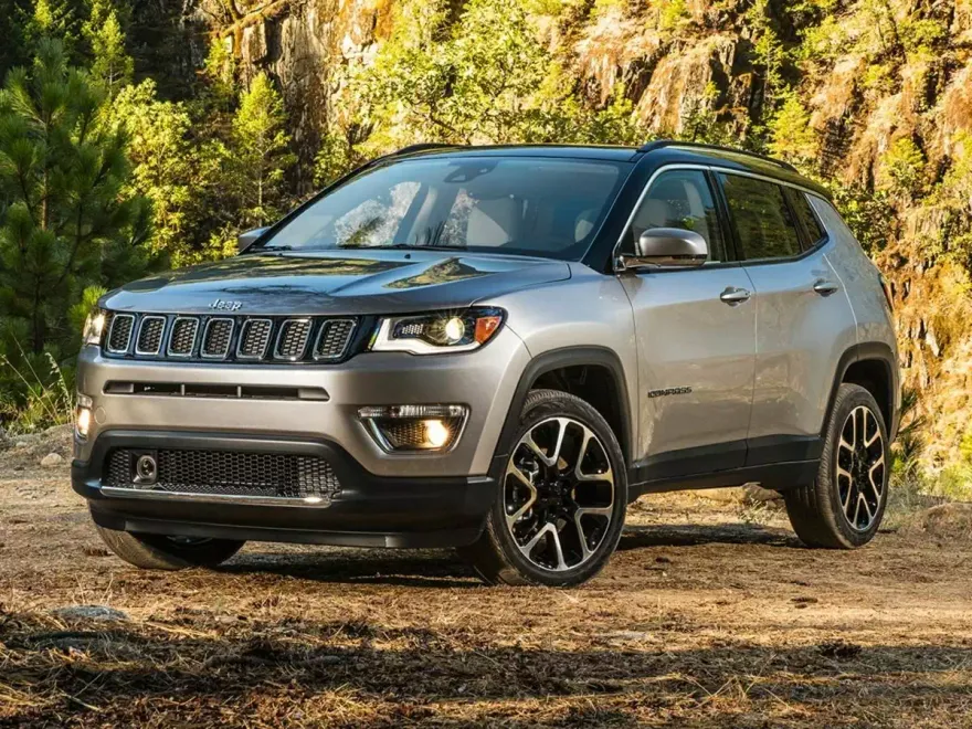 2021 Jeep Compass Latitude photo 1