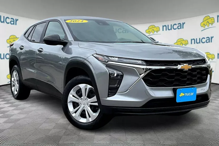 2025 Chevrolet Trax LT photo 1