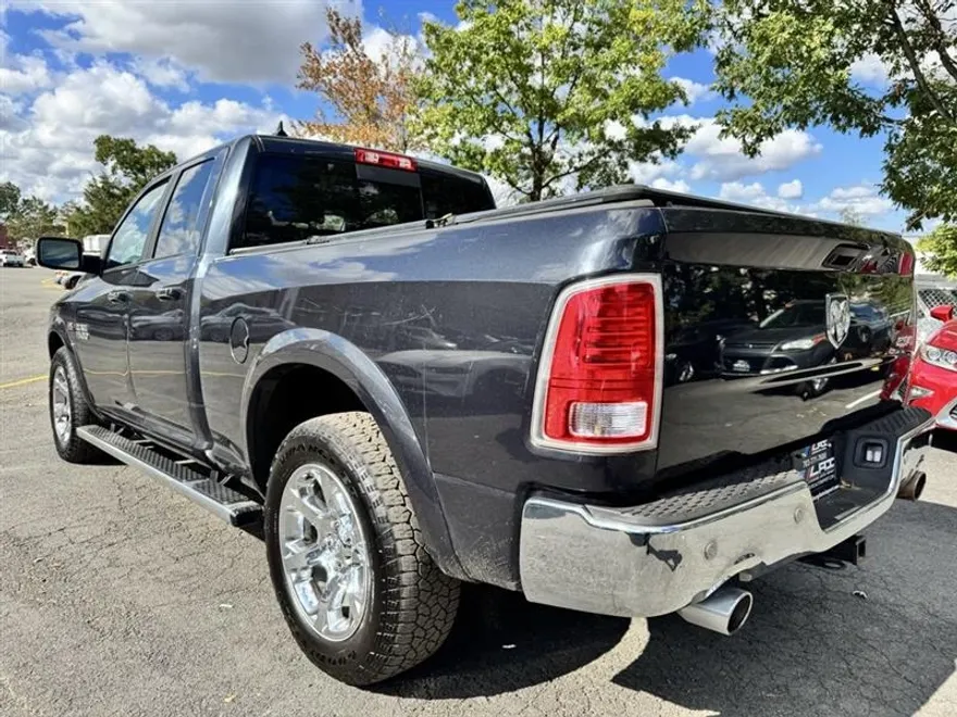 2018 Ram 1500 Laramie photo 1