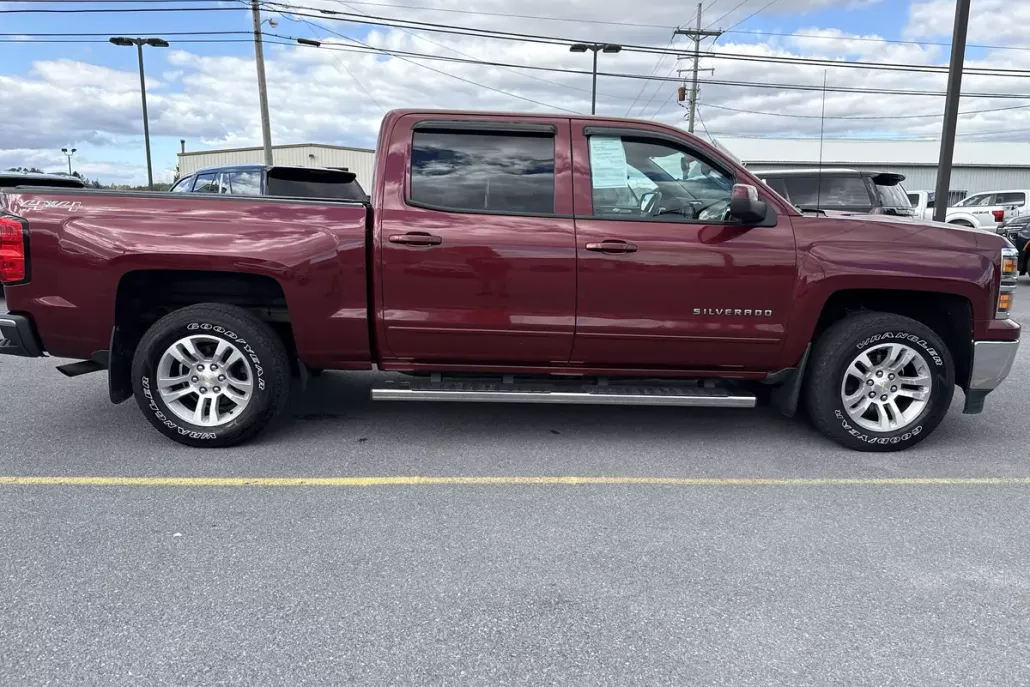 2015 Chevrolet Silverado 1500 LT photo 1