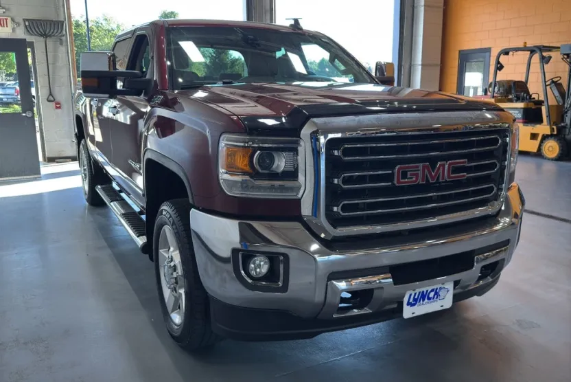2016 Gmc Sierra 2500 HD SLT photo 1