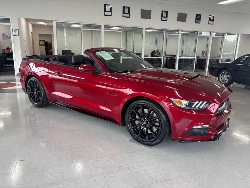 2016 Ford Mustang GT Premium photo 1