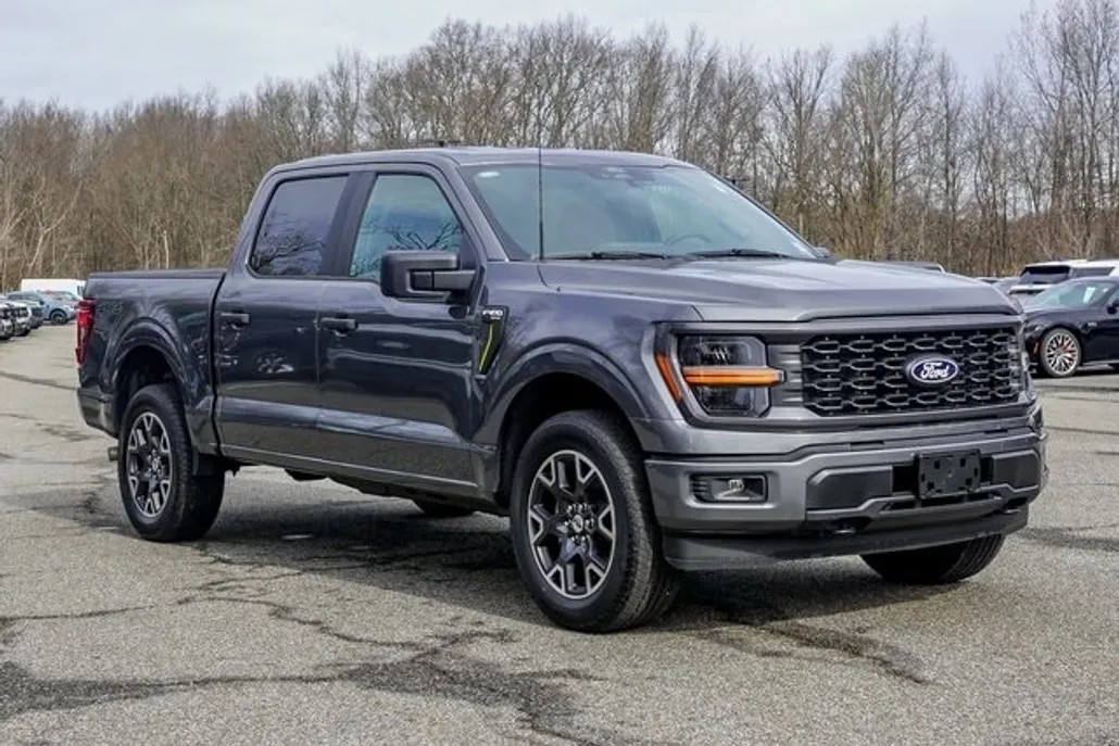 2025 Ford F-150 STX photo 1