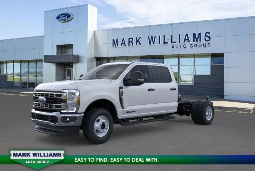 2025 Ford F-350 photo 1