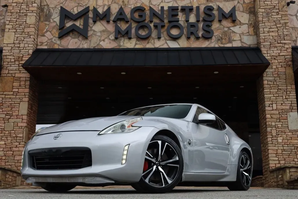 2019 Nissan 370Z Sport photo 1